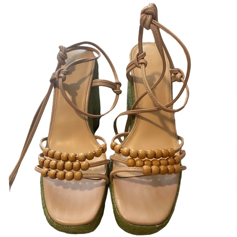 Urban Outfitters Marabelle Beaded Platform Heels NWOB, Tan/Green, Size 8